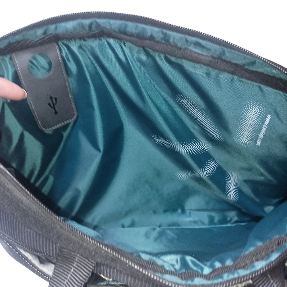 Case Logic Laptop Bag Messenger Shoulder Briefcase‎ 15-16 in  NWT SKUCH099
